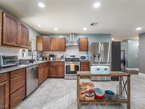 3rd image of 649 Apollo Ave