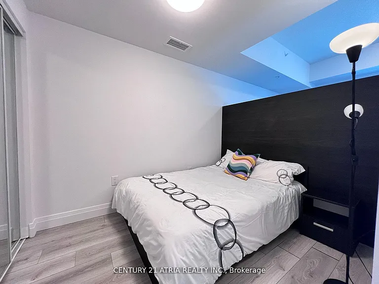 652 Princess St #411 — Photo 13