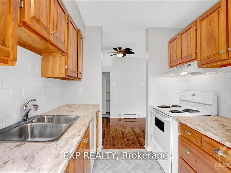 20 Forester Cres #C — Photo 19