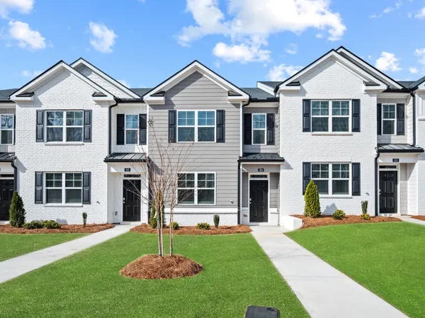 360 Sound Cir, Stockbridge, GA 30281
