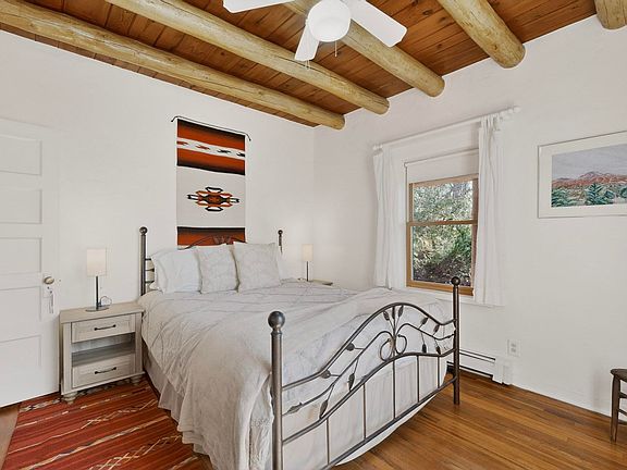 3rd image of 3308 Beach Rd NW