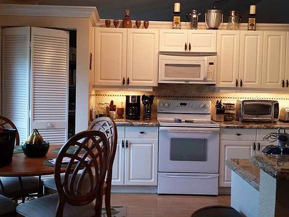 3rd image of 9513 NW 9th Ct