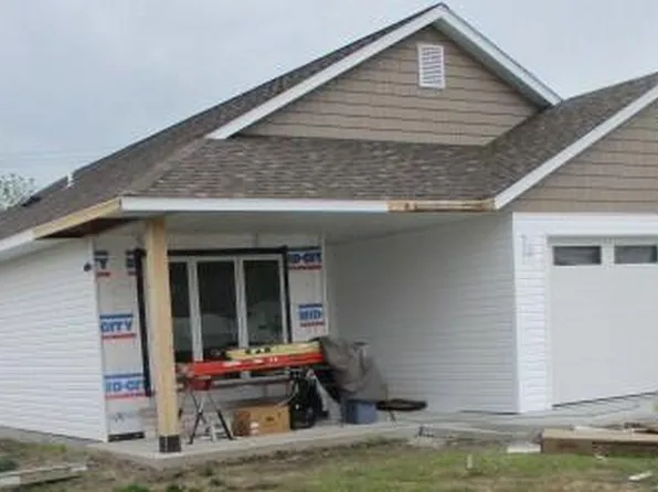 814 N Barela Cir, Centralia, MO 65240