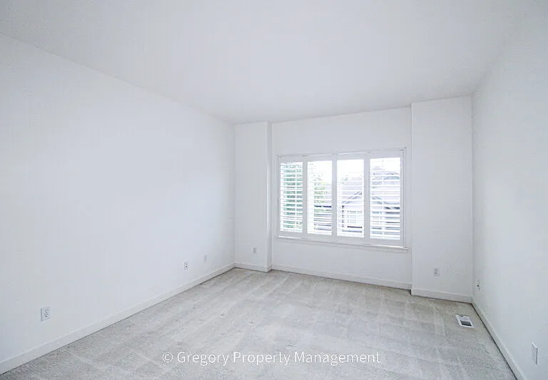 13824 N Creek Dr #802 — Photo 26