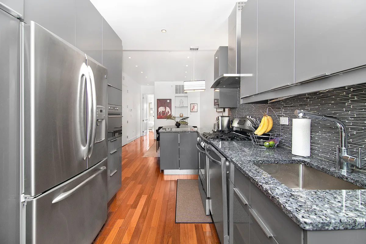 245 Lenox Avenue — Photo 2