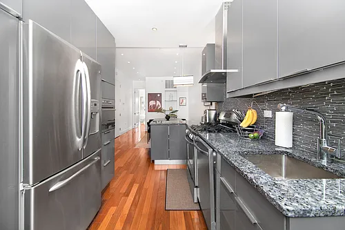 245 Lenox Ave #2 Photo 1