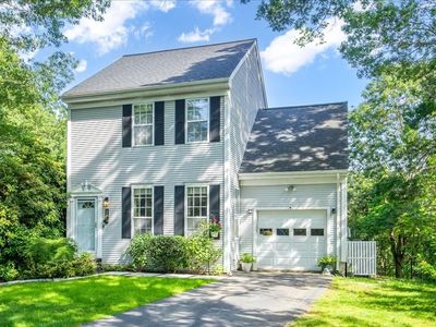 23 Farrington St, Foxboro, MA, 02035