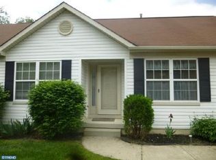 31 Glenview Way E, Gibbsboro, NJ 08026