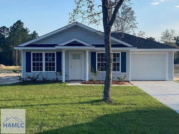 102 Meadowood Dr, Jesup, GA 31545