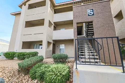 4200 S Valley View Blvd Photo 1