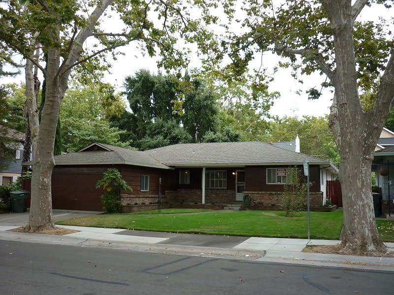 1st image of 925 43rd St