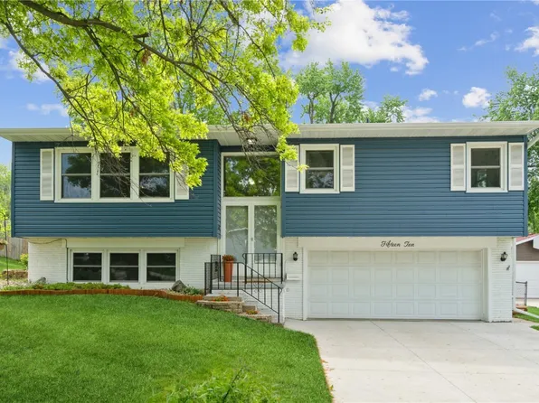 1510 26th St NW, Cedar Rapids, IA 52405