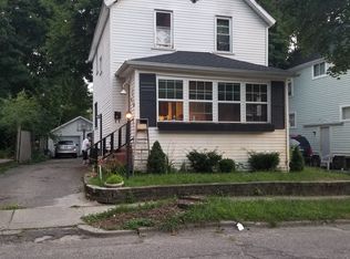 208 E Maple St, Kalamazoo, MI