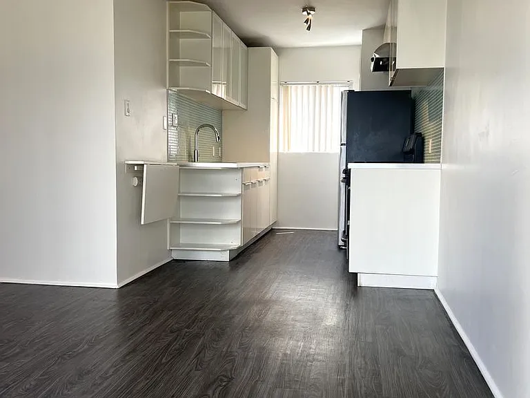 3533 6th Ave — Photo 21