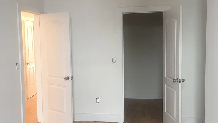 Rented by Nooklyn NYC LLC | media 18