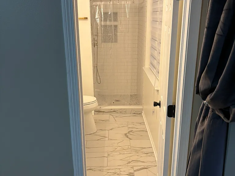 3075 Oxford St — Photo 26