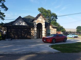 2424 Avenue H, Nederland, TX 77627
