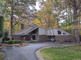 3140 Sussex Rd, Raleigh, NC 27607