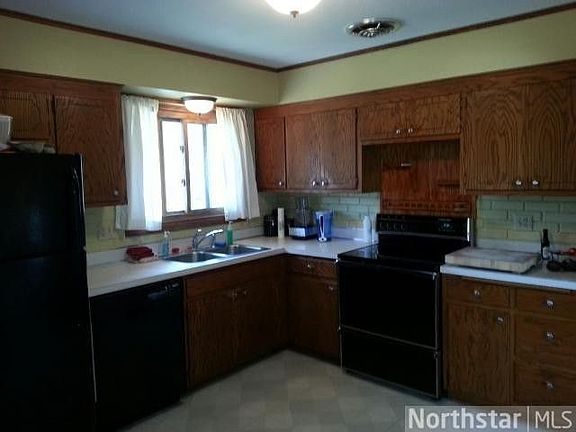 5th image of 804 Newell Dr