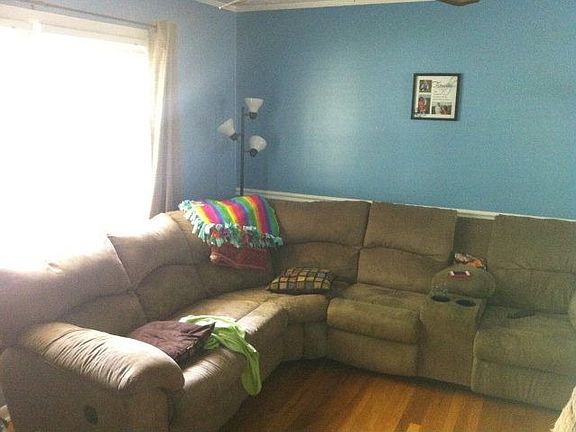 2nd image of 1155 Perry Dr