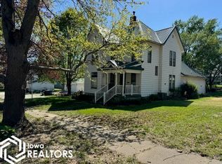908 Dodge St, Bedford, IA 50833