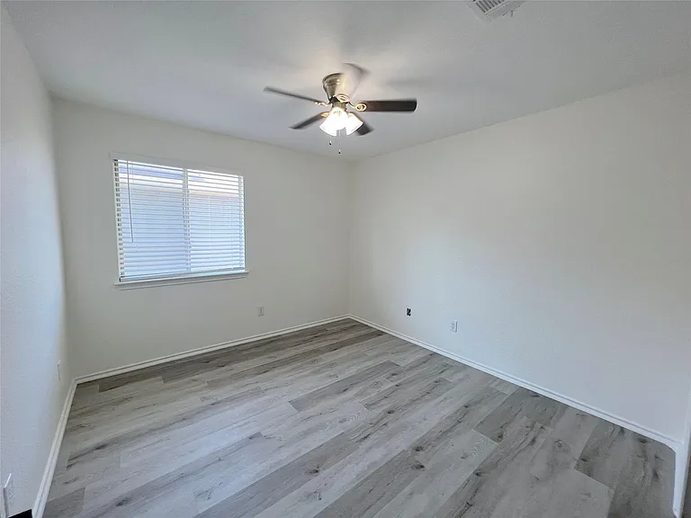 2725 Summerwalk Pl — Photo 22