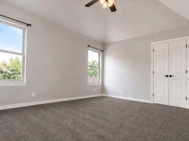 635 Meadows Cir — Photo 23
