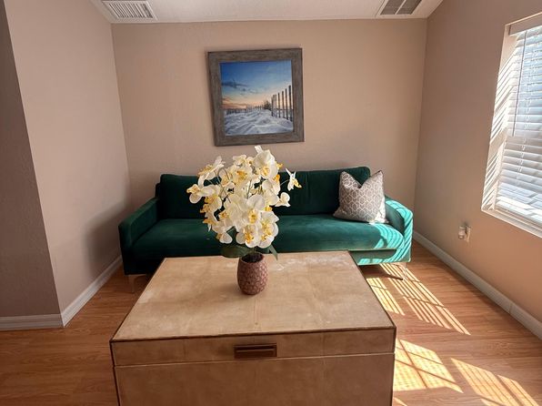 1322 E Memorial Blvd #2