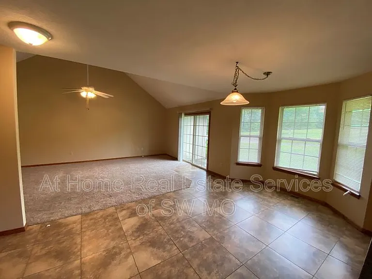 5221 E Blaine St — Photo 7