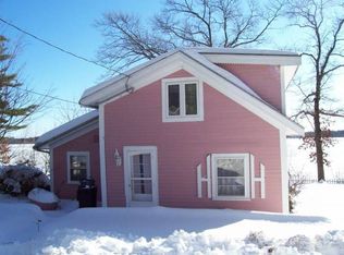 38 Birchmeadow Rd, Amesbury, MA 01913