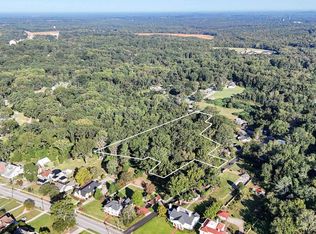 105 Downs St, Laurens, SC 29360