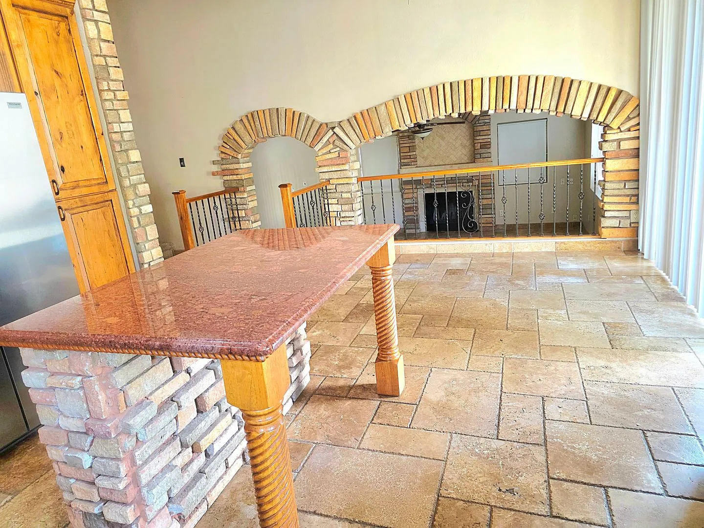 4 Bed 2.5 Bath- 42nd St & Shea- Pool- Move in special — Photo 2