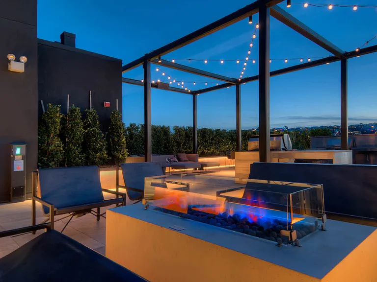 Rooftop Lounge
