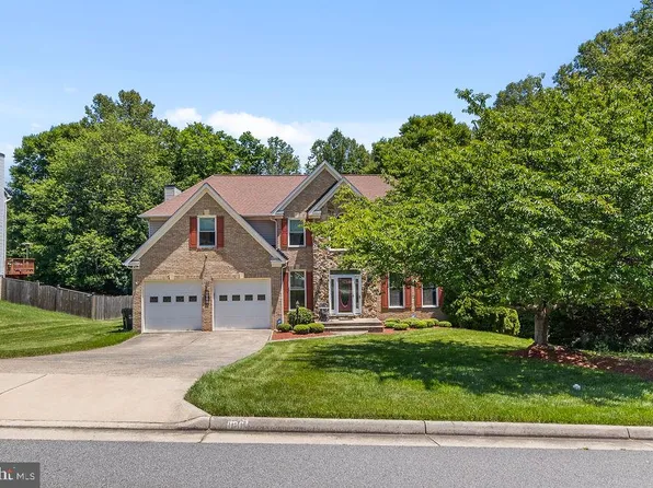 5886 Rhode Island Dr, Woodbridge, VA 22193