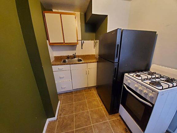 4th image of 113 Doughty Blvd #1R