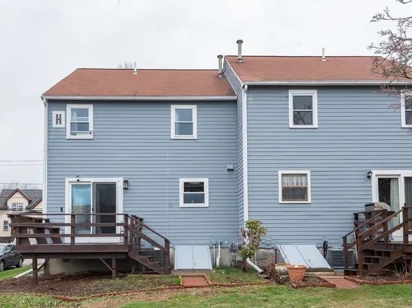 6 Franklin Sq #H, Randolph, MA 02368