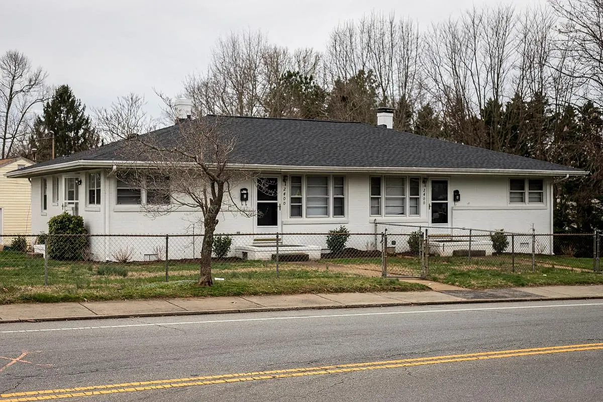 2314 Fontaine Ave photo 1