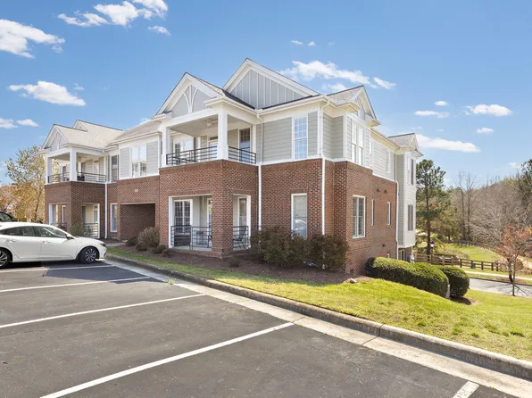 520 Aberdeen Dr APT 304, Chapel Hill, NC 27516