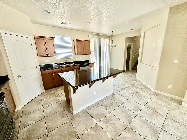 7352 E Robinson Ave — Photo 8