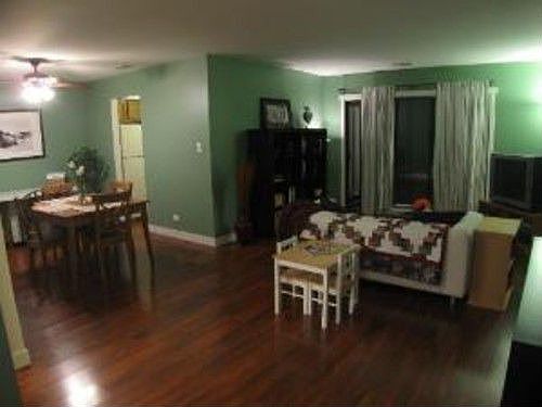 5th image of 940 Surrey Dr APT 2A
