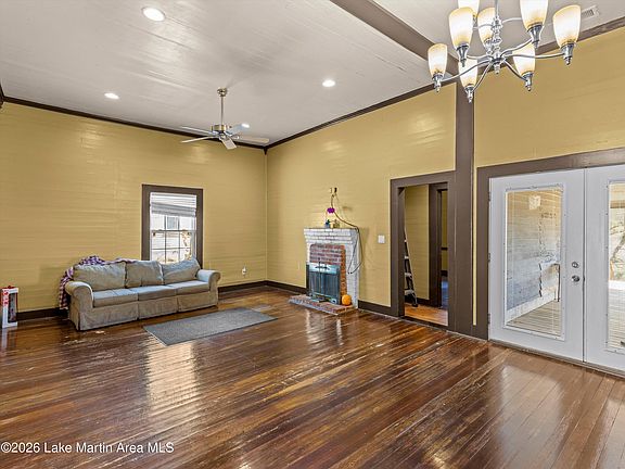 5th image of 1288 Main St