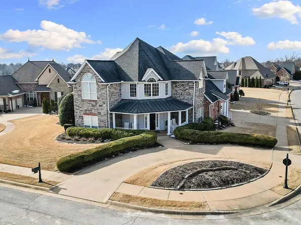 5226 S Waterford Place Ct, Rogers, AR 72758