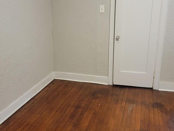 4th image of 910 Cumberland Ave #6A