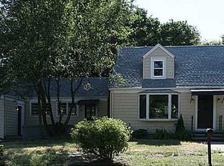 5 Estelle Blvd, Warwick, RI 02889