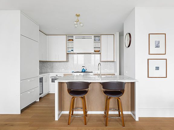 4th image of 1 Clinton St #12C