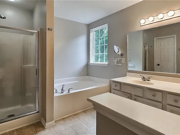 4072 Fountain Grove Dr — Photo 22