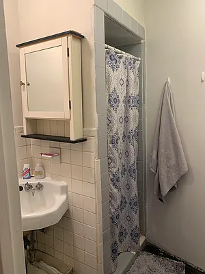 Rented by Kenneth Rosenblum, LREB | media 17
