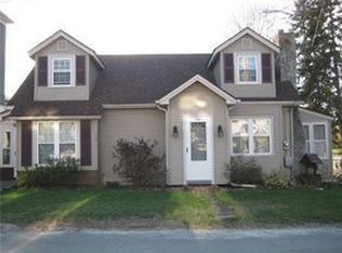 124 Rutland St, Woonsocket, RI 02895