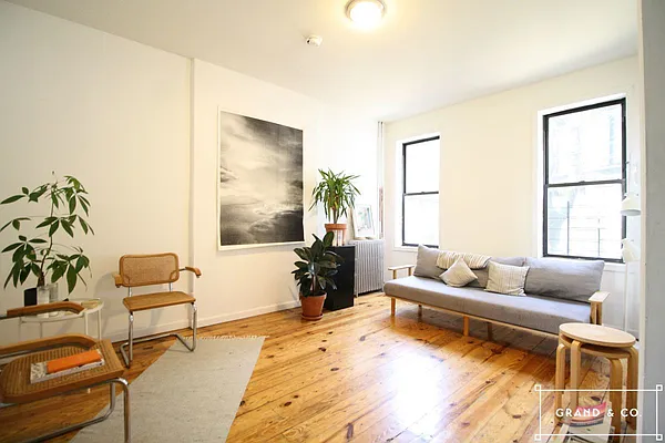 Rented by Grand & Co. | media 11