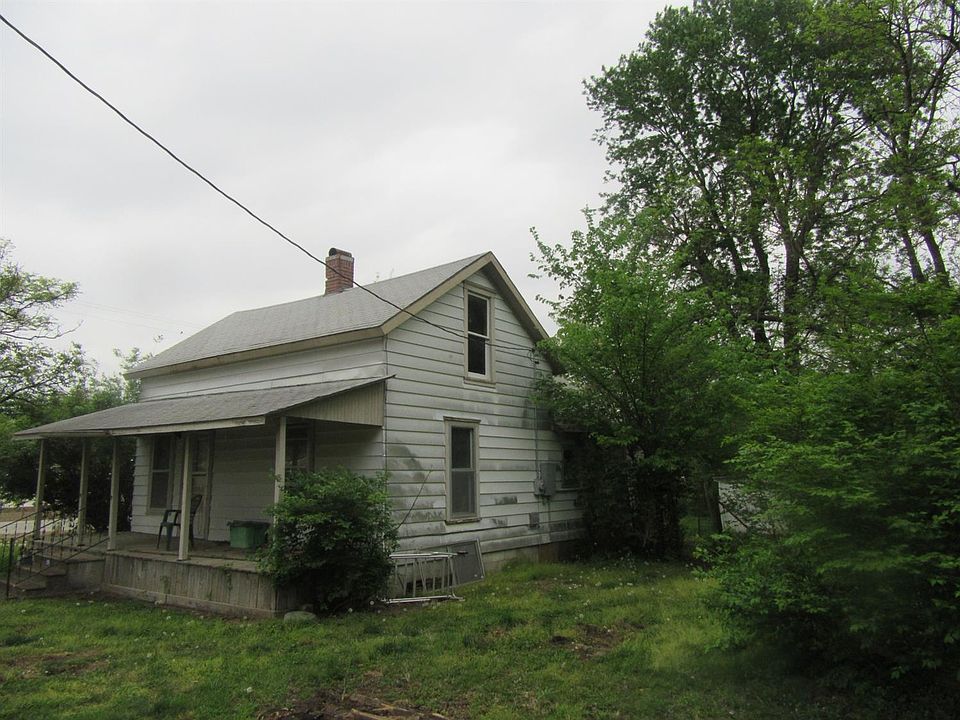 2nd image of 1701 W 2nd St